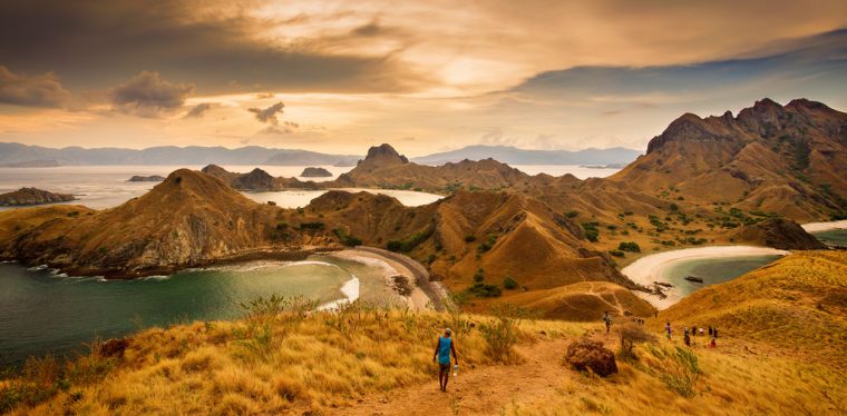 7 Gambar Pemandangan Alam yang Keren di Indonesia