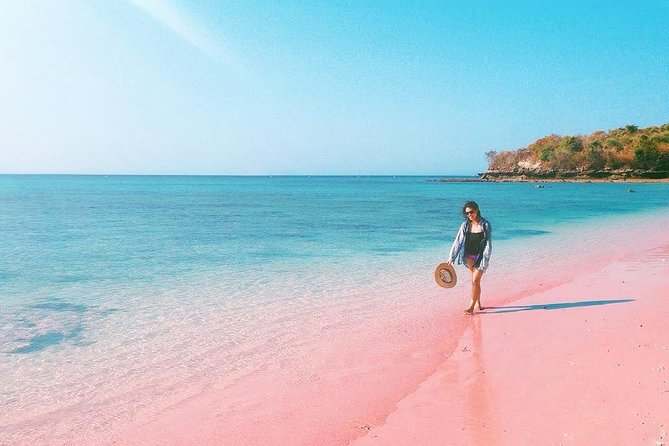 pink beach pantai terindah di Indonesia