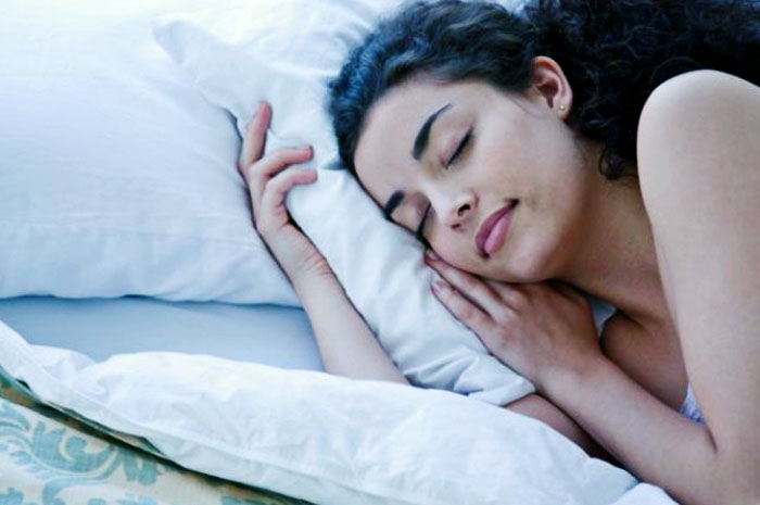 Ketahui 9 Keuntungan Tidur Tanpa Bra Bagi Wanita