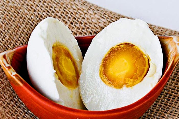 11 Makanan Lezat Berbahan Telur Asin