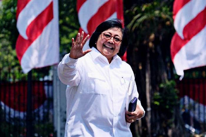 Siti Nurbaya Bakkar : Menteri LHK Kabinet Indonesia Maju