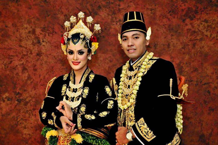 Kebaya Jawa Tengah