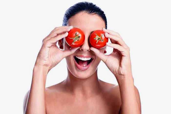 Masker wajah alami dari tomat