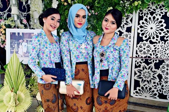 kebaya kutu baru