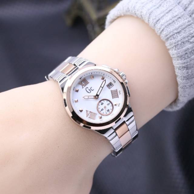 jam tangan wanita