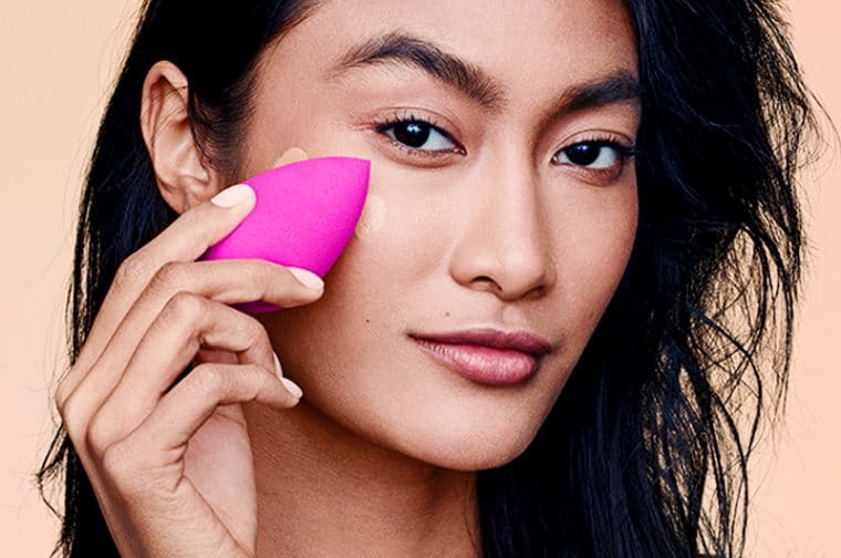 Beauty Blender Wedge Puff