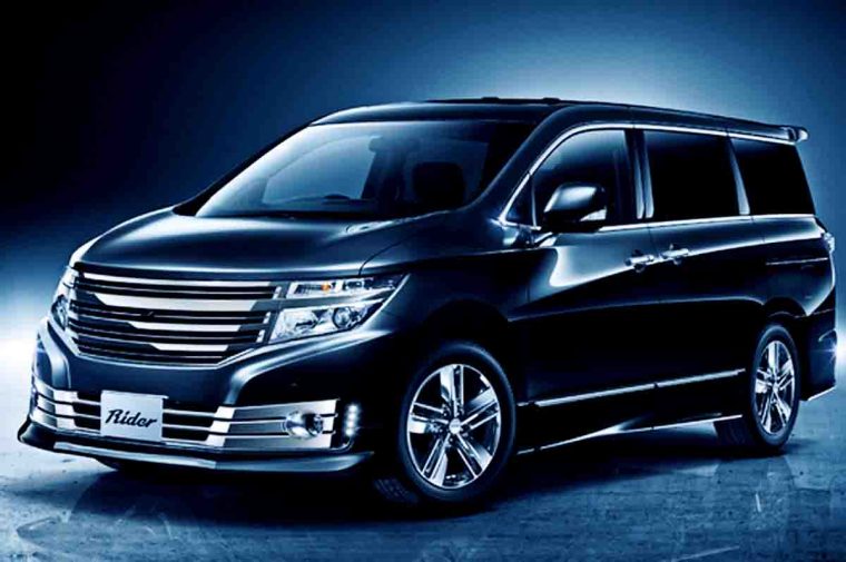 Nissan Elgrand 2011 jadi Mobil Mewah Dibawah 200 Juta