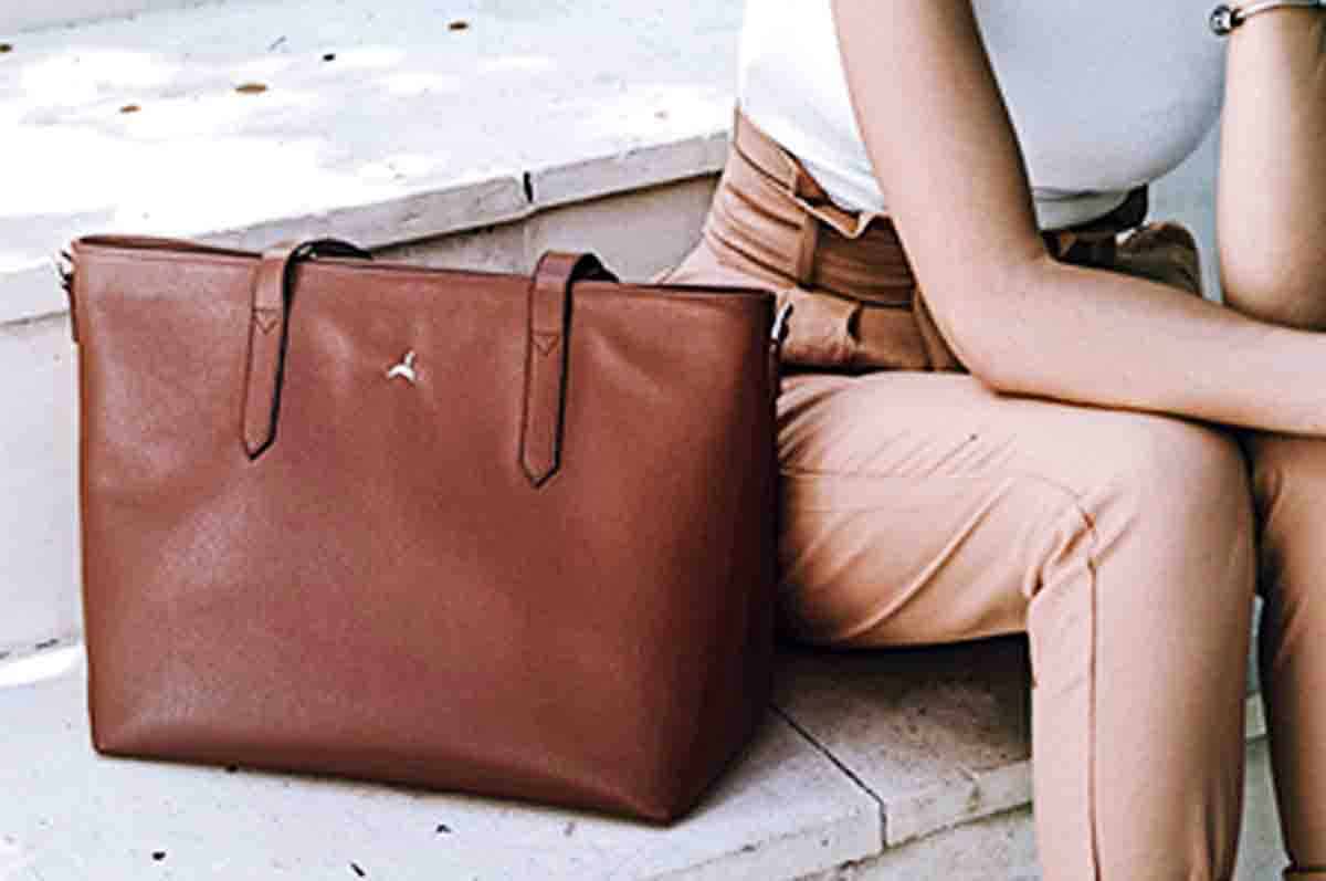 Povilo Bag - Tas branded di bawah 1 juta yang elegan