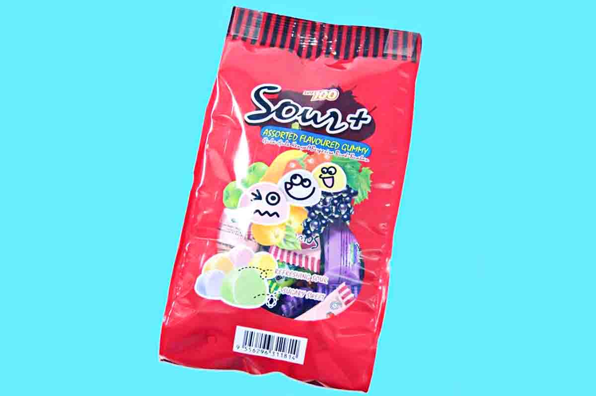 Lot Sour 100+ - Snack Malaysia yang terkenal untuk mempermanis suasana