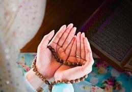Mengamalkan Al-Quran dan Hadits - Manfaat doa niat berpuasa satu bulan sekaligus karena ada dalilnya