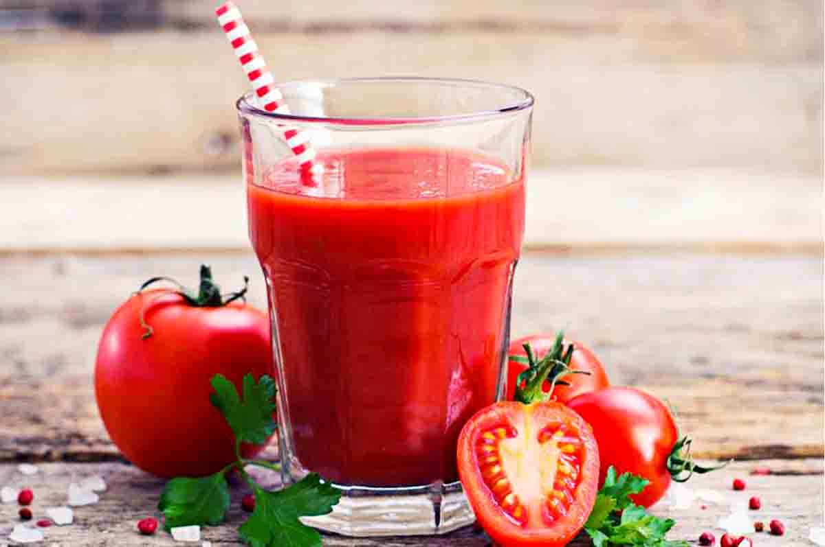 Jus Tomat - Jus buah untuk kulit awet muda dengan bahan sangat simple