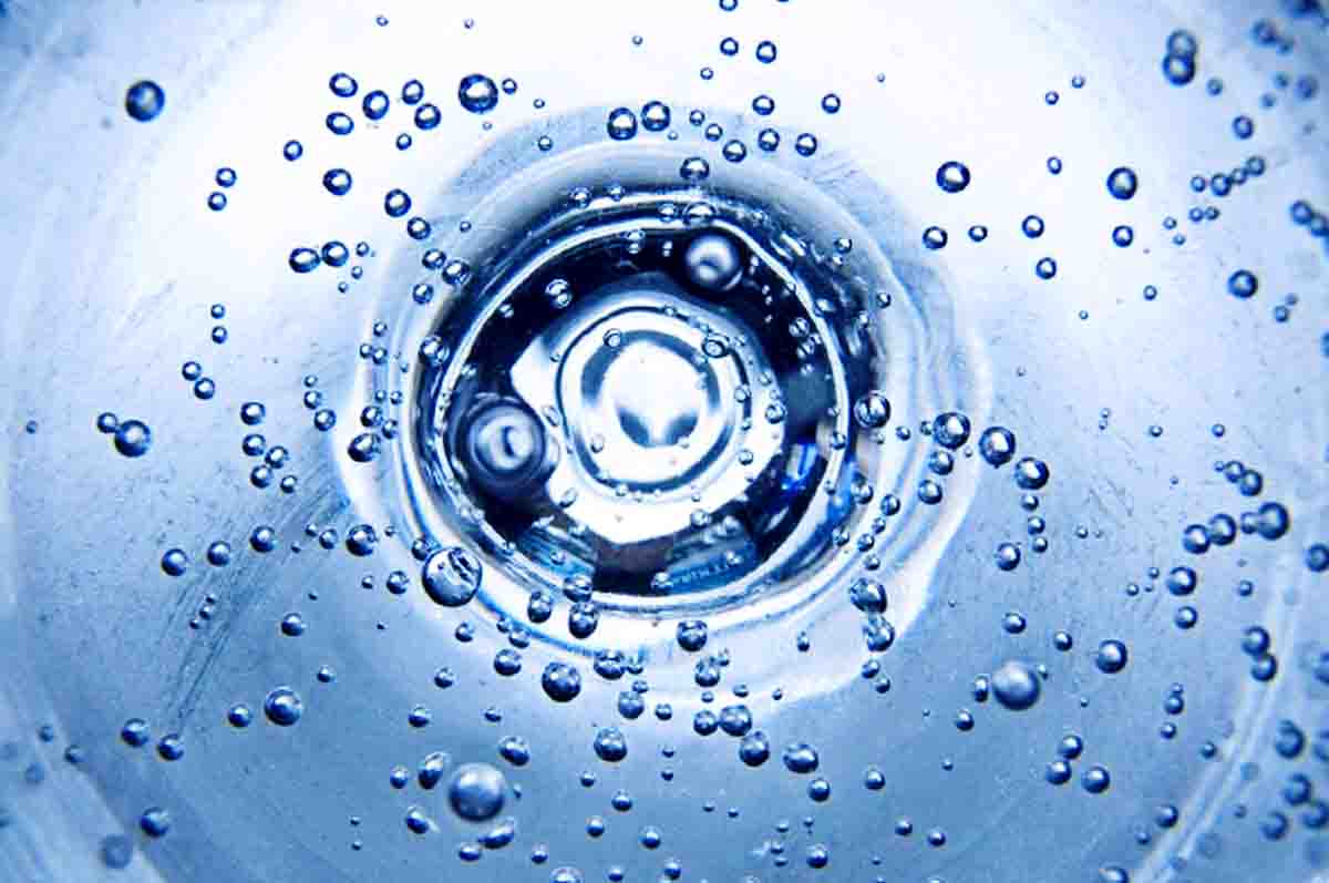 Kandungan dan Efek Samping – Hal menarik tentang bikin air berkarbonasi dari segi kandungan
