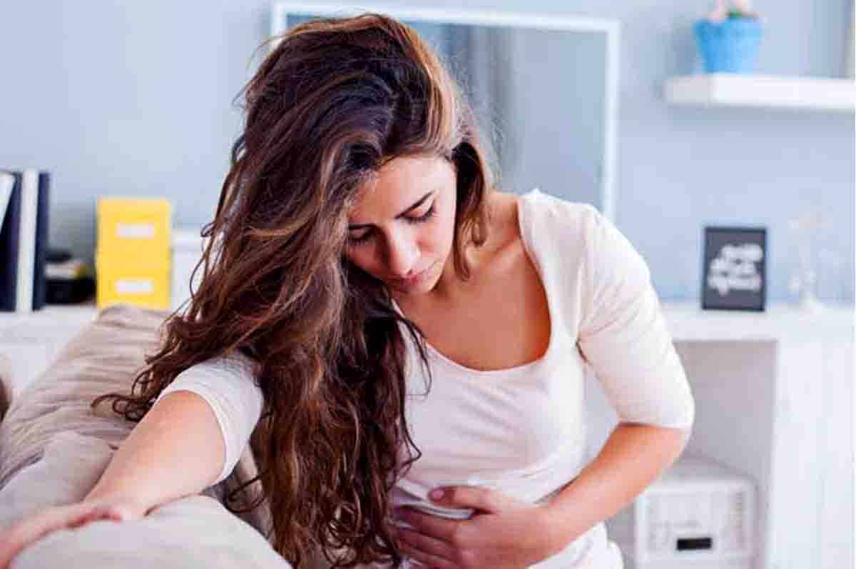 Sakit Perut – Ciri penyakit gondongan pada perempuan dewasa yang bisa menyebabkan kemandulan