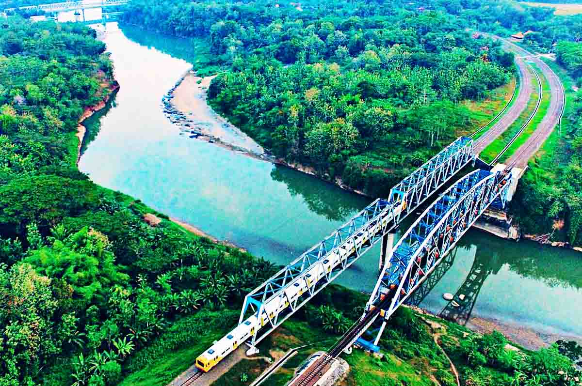 Sungai Progo - Sungai di Pulau Jawa tepatnya daerah Yogyakarta