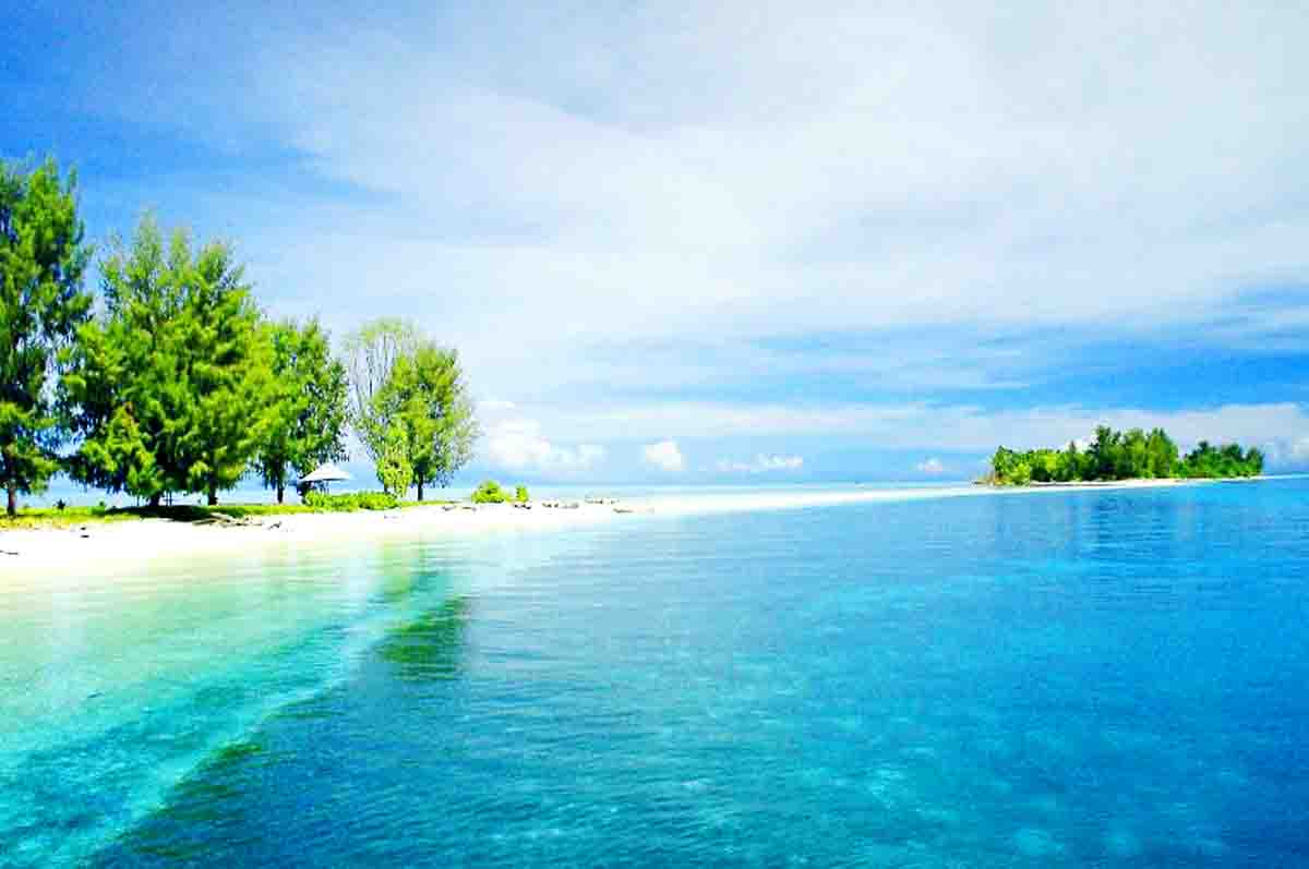Pulau Morotai - Nama dataran rendah di Kepulauan Maluku dengan sebutan Ngele-ngele