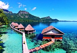 Pulau Seram - Nama-nama dataran rendah di Pulau Papua dan Maluku yang punya beragam pantai berpasir indah