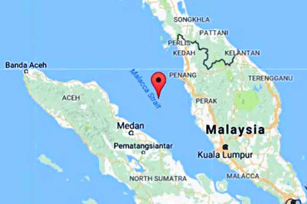 Selat Malaka -  Pulau Sumatera yang di masa lalu menjadi bagian penting jalur pelayaran