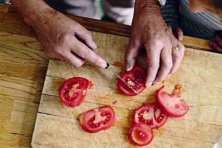 Makanan Cepat Saji – Diet tomat merah tidak bisa bersinergi dengan fast food