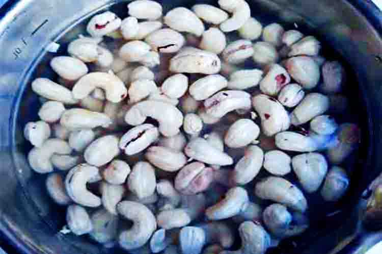 Bumbui  - Cara menggoreng kacang mede step ketujuh