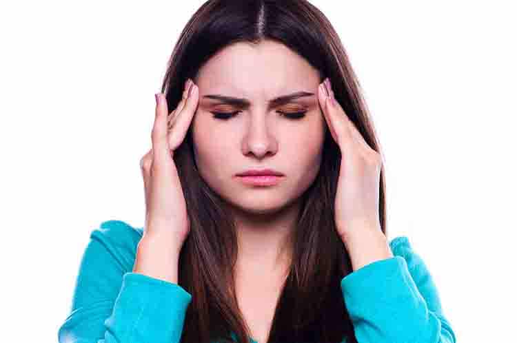 Migrain - Kepala pusing perut mual tanda penyakit apa? Bisa jadi Anda terkena sakit kepala sebelah