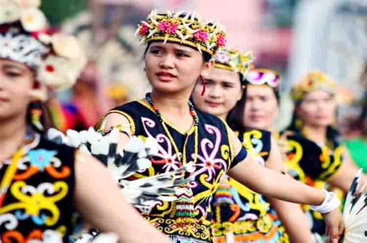 Penggunaan – Fakta bahasa kutai digunakan oleh masyarakat di provinsi Kalimantan Timur yang ketiga