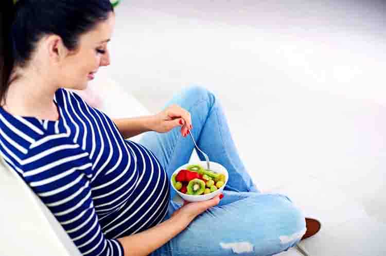 Pemenuhan Nutrisi Sehat - Puasa saat hamil trimester 2 wajib mengkonsumsi makanan bernutrisi