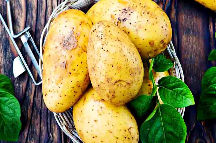 Kentang - Menu Makanan Defisit Kalori bisa Anda temukan di kentang