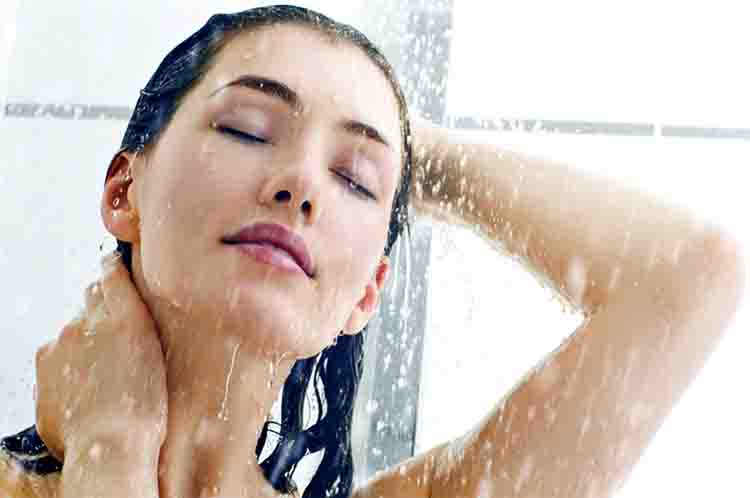 Tidak mandi dengan kurun waktu yang lama - cara mengatasi kulit kering dan bersisik secara tradisional dilakukan dengan cara tidak mandi dengan kurun waktu yang lama