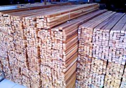 Kayu Reng Meranti 2 x 3 cm - harga kayu reng per batang jenis meranti dengan ukuran 2 x 3 cm ialah sekitar 10 ribuan