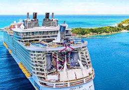 Royal Caribbean Oasis of the Seas - kapal terbesar di dunia nomor 1 dan selanjutnya adalah Royal Caribbean Oasis of the Seas