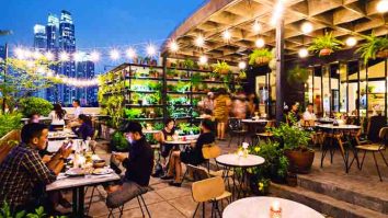 Hause Rooftop Kitchen & Bar - Tempat dinner romantis di Jakarta yang murah adalah di Hause Rooftop Kitchen & Bar
