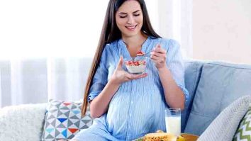 Diet - Pantangan hamil 3 bulan adalah diet
