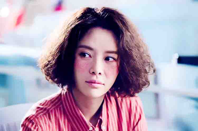 Kim Hye Jin (Hwang Jung Eum) - Pemeran She Was Pretty adalah Kim Hye Jin (Hwang Jung Eum)